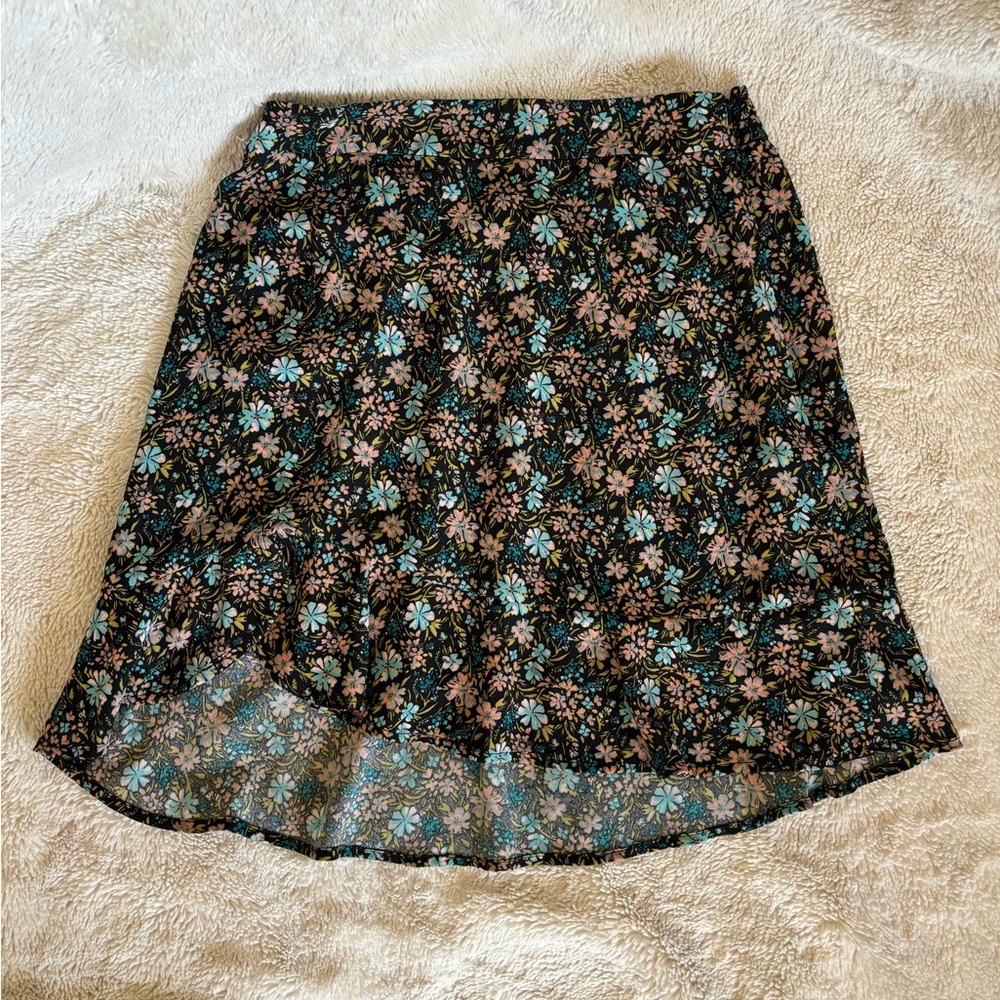 BP Floral casual skirt 
#casual #goingout